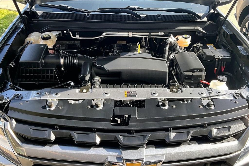 Used 2022 Chevrolet Colorado LT RWD image 11