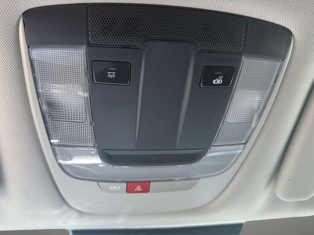 Used 2024 Kia Sportage EX FWD image 24