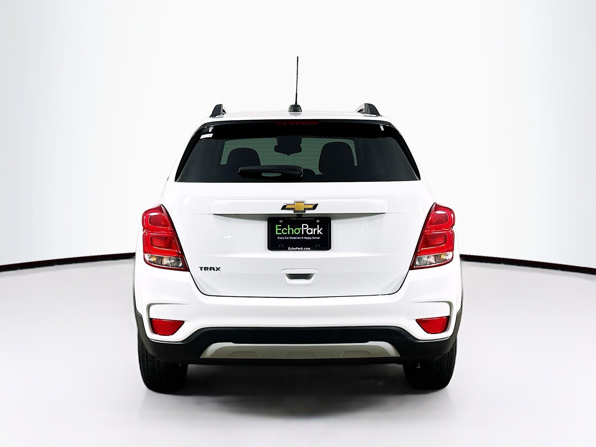 Used 2022 Chevrolet Trax LT w/ LT Convenience Package FWD image 7