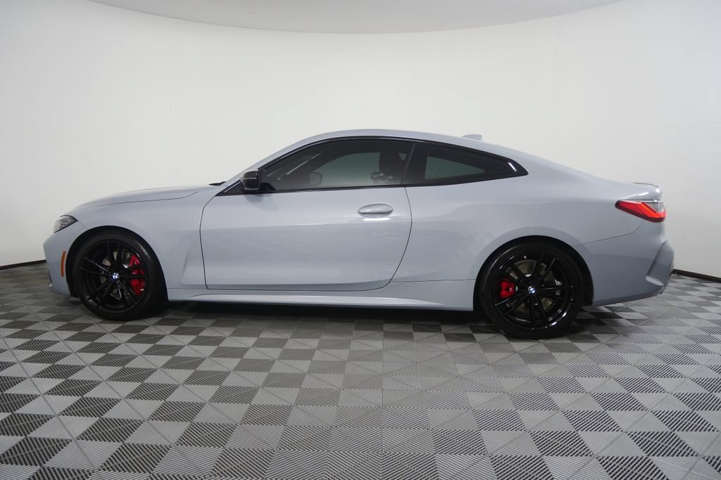 Used 2022 BMW 430i Coupe w/ M Sport Package RWD image 2