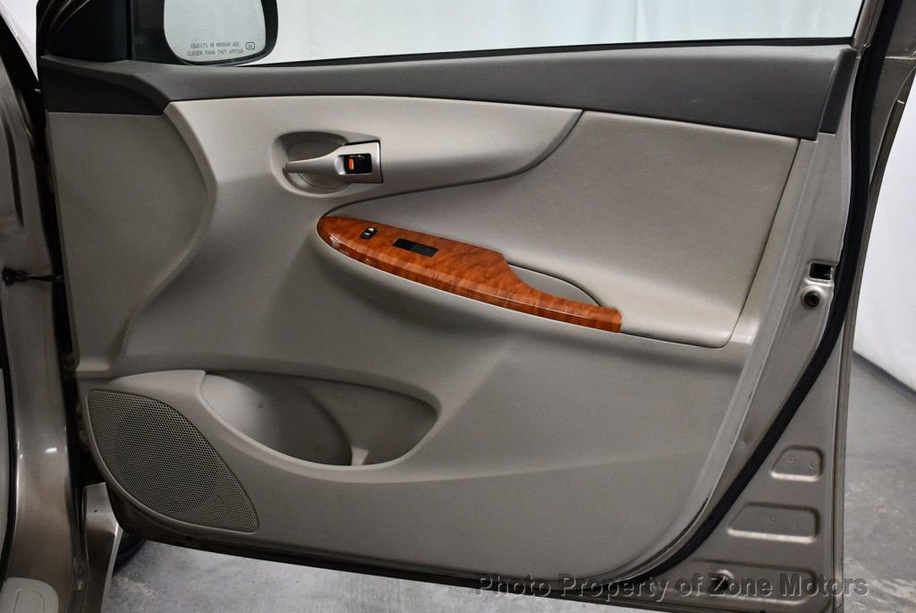 Used 2010 Toyota Corolla FWD image 13