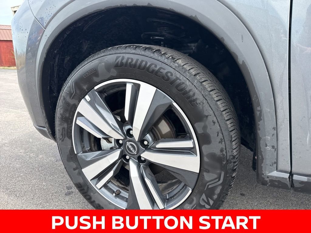 Certified 2026 Nissan Rogue SL AWD/4WD image 9