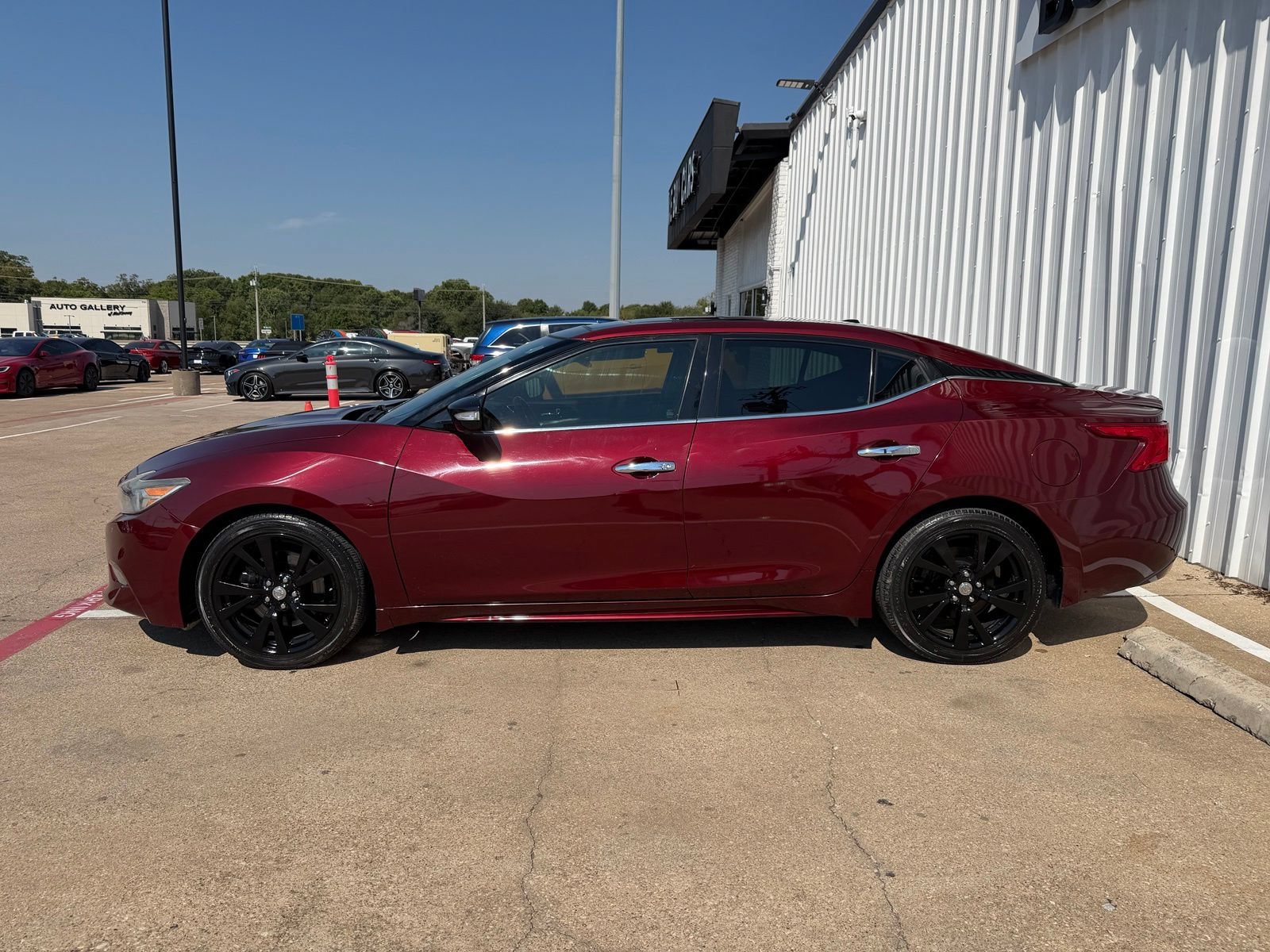 Used 2017 Nissan Maxima Platinum FWD image 3