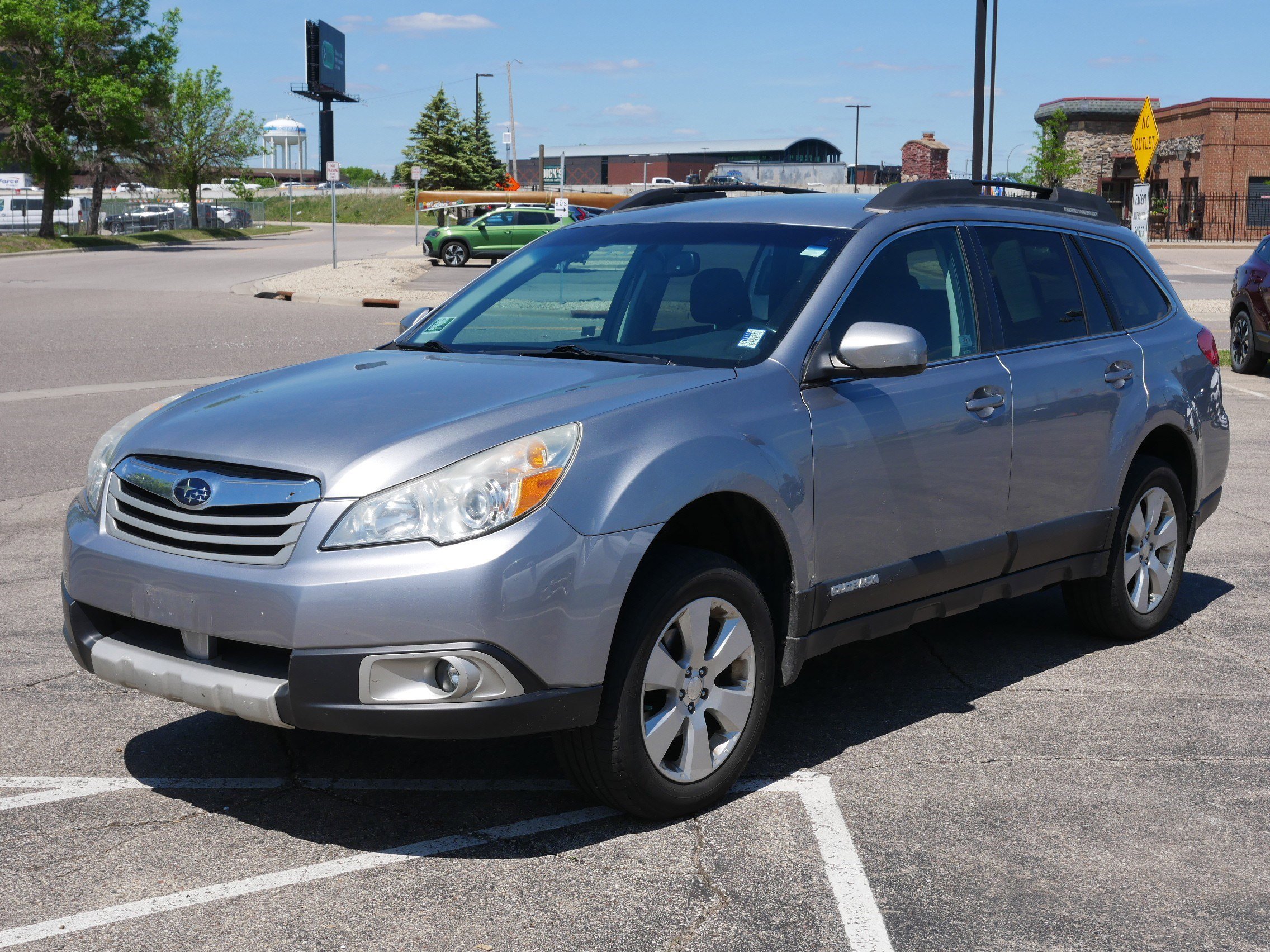Used 2011 Subaru Outback 2.5i Premium w/ All-Weather Pkg AWD/4WD video 2