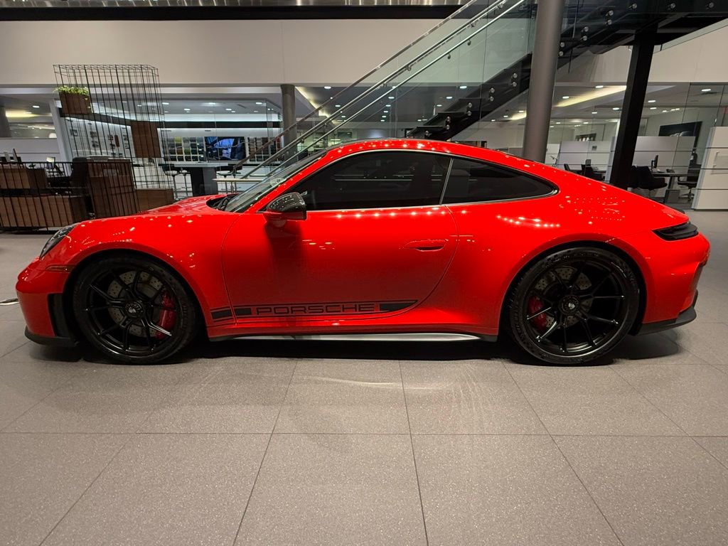 New 2026 Porsche 911 GT3 image 2