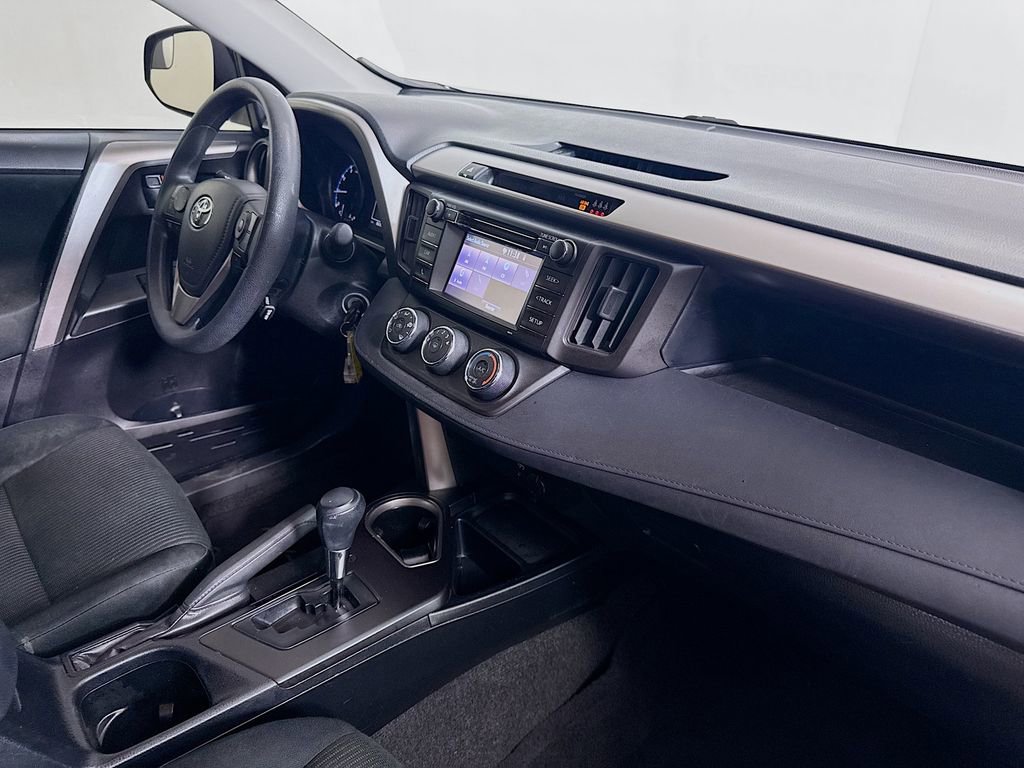 Used 2017 Toyota RAV4 LE FWD image 25