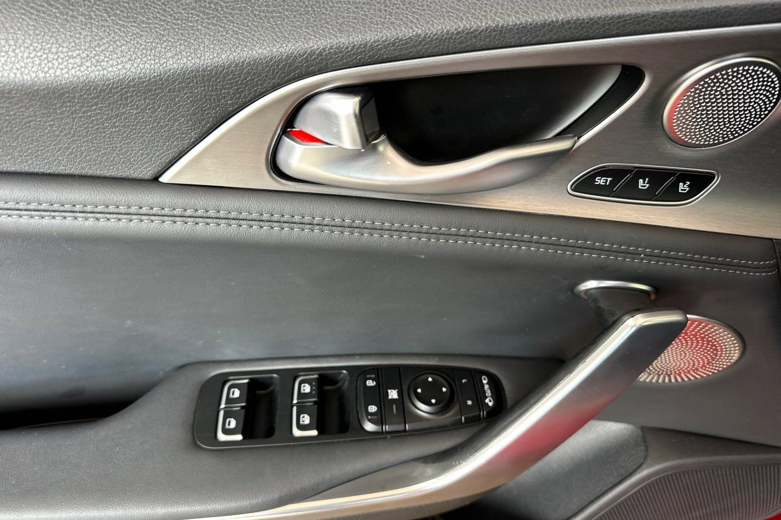 Certified 2019 Kia Stinger GT1 image 11