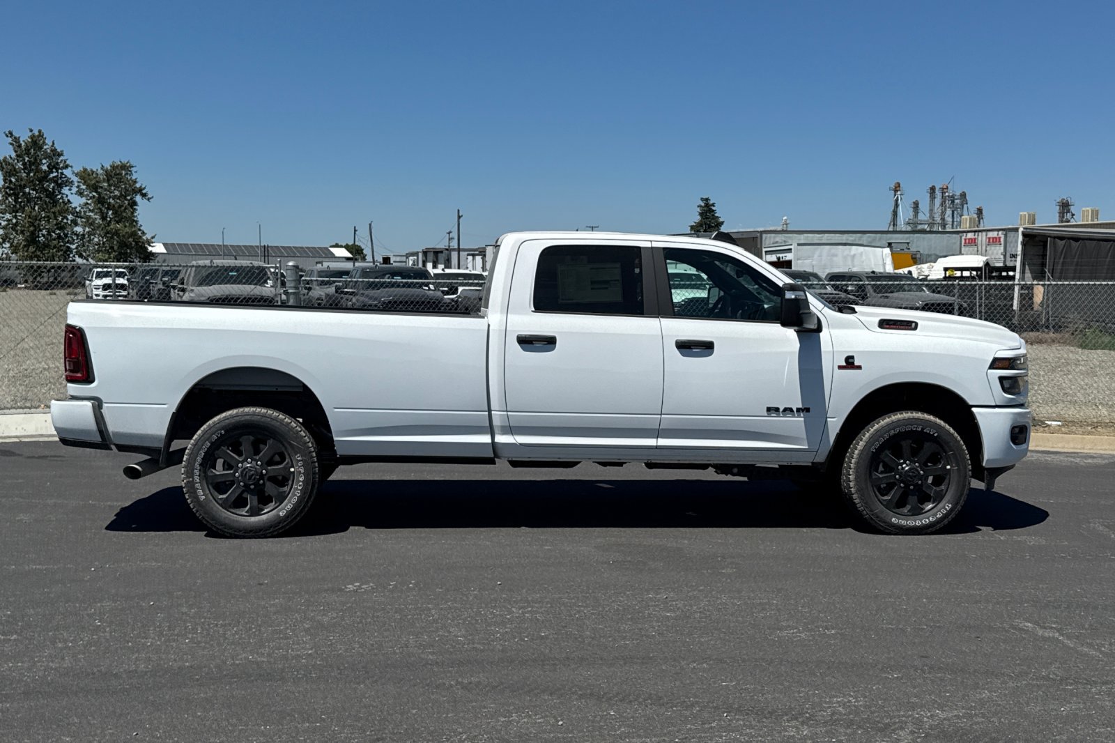 New 2026 RAM 3500 Big Horn AWD/4WD image 2