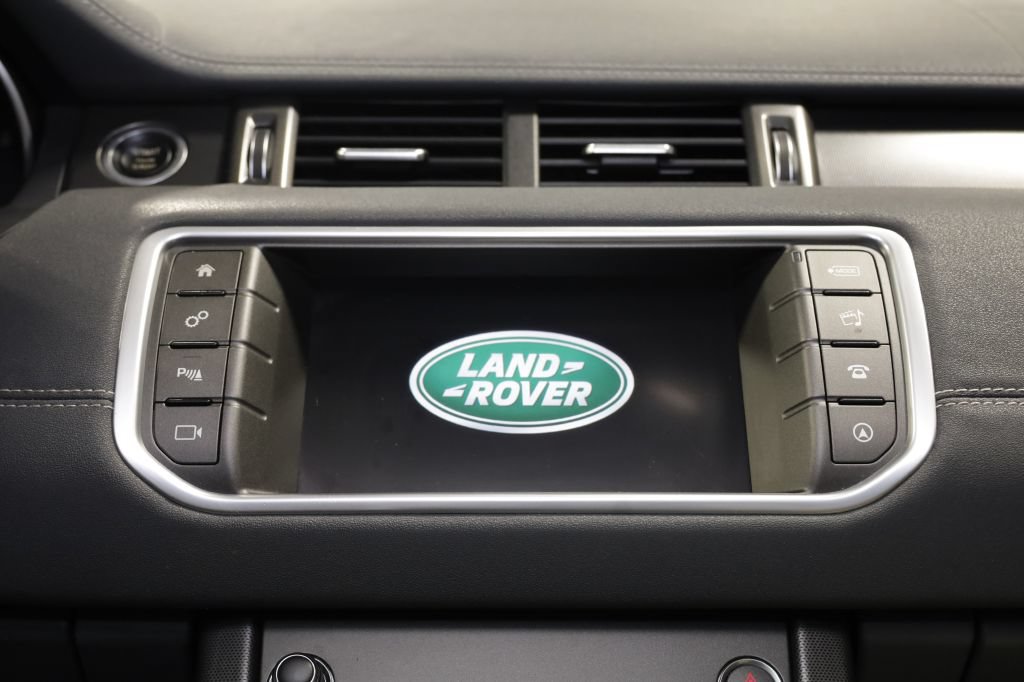 Used 2018 Land Rover Range Rover Evoque SE AWD/4WD image 29