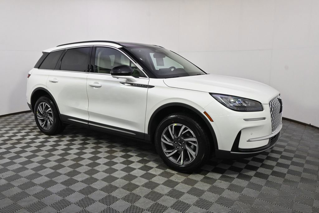 New 2026 Lincoln Corsair Premiere image 8