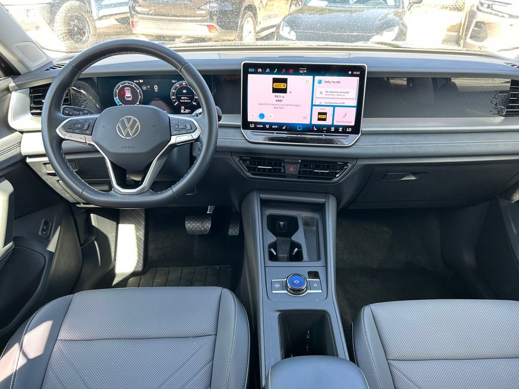 Used 2026 Volkswagen Tiguan SE FWD image 15