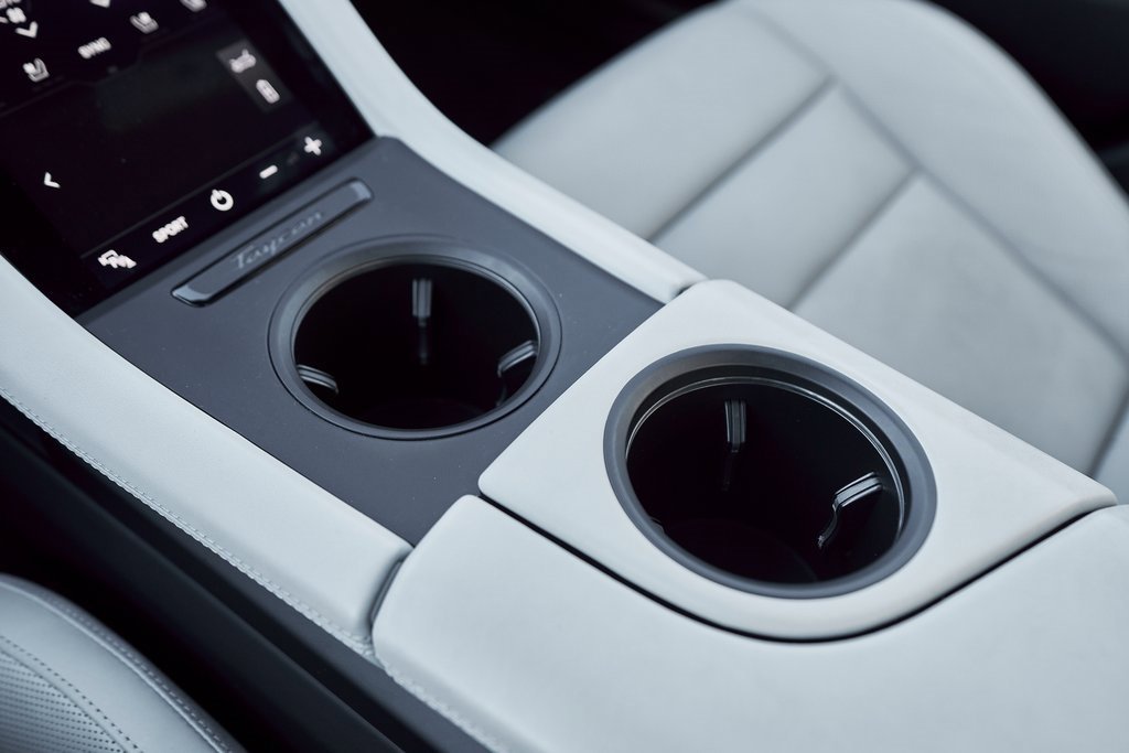 Used 2023 Porsche Taycan 4S w/ Premium Package image 61