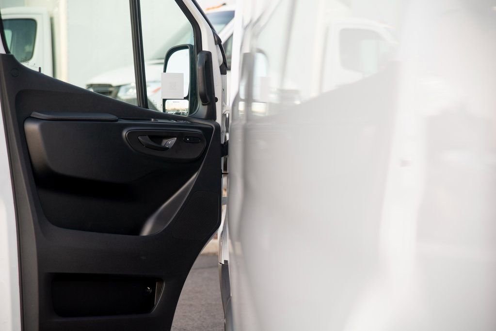 Used 2025 Mercedes-Benz Sprinter 2500 image 22