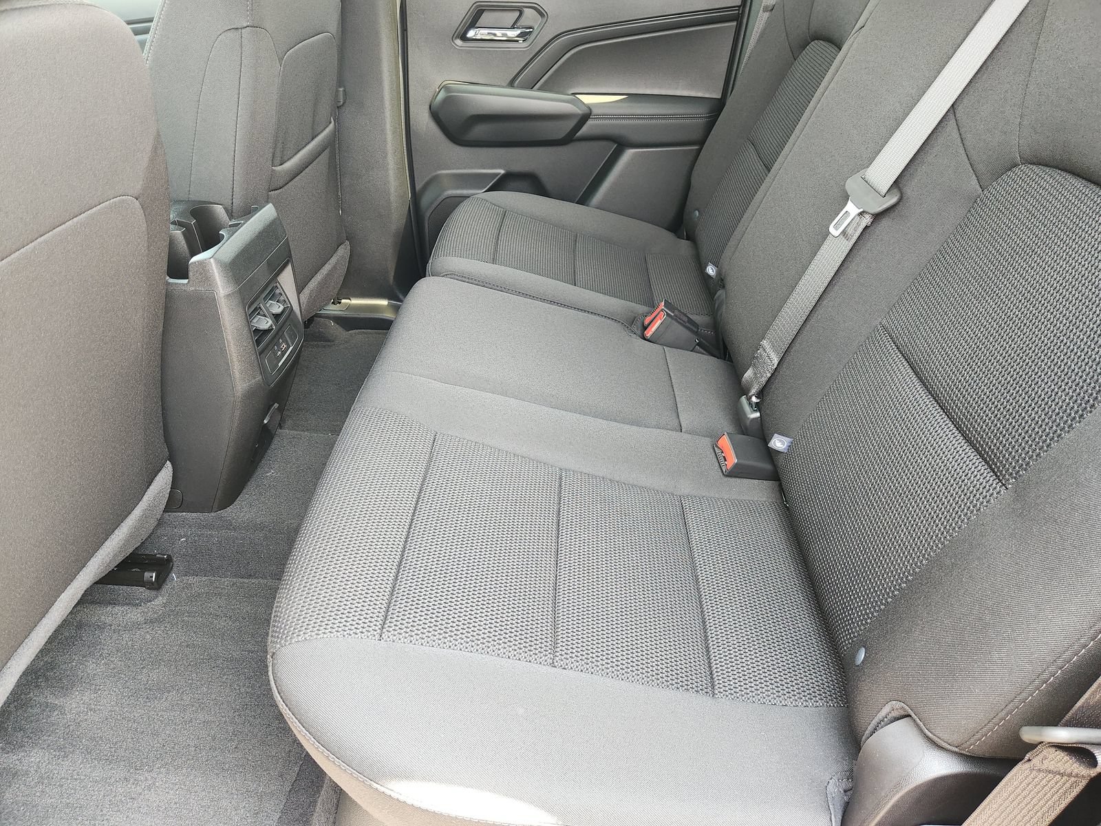 New 2026 GMC Canyon Elevation w/ Convenience Package RWD image 34