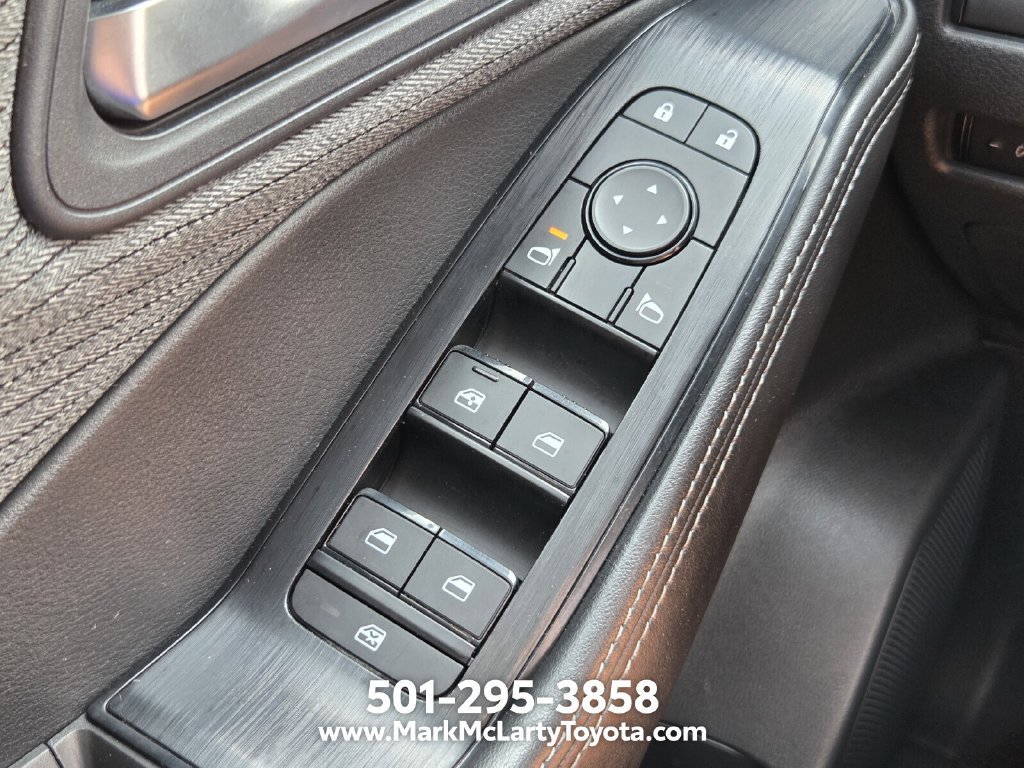Used 2023 Nissan Rogue SV FWD image 23