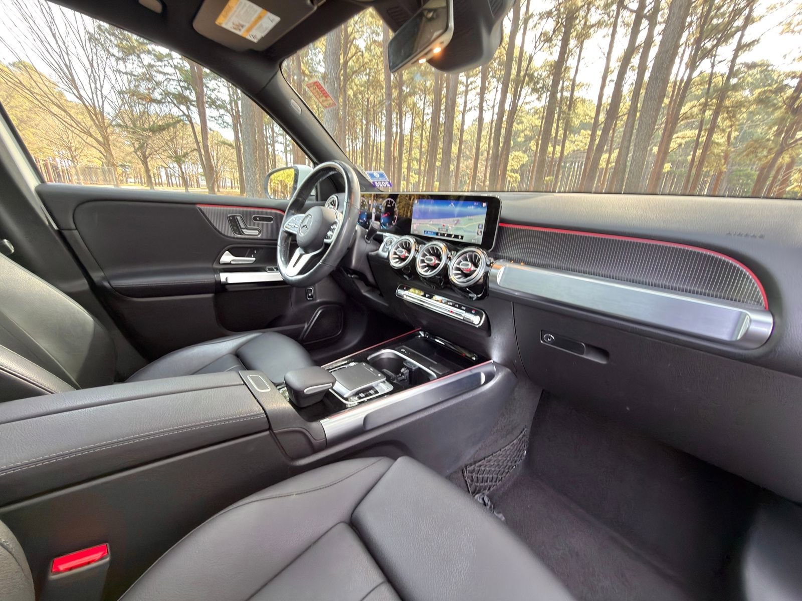 Used 2020 Mercedes-Benz GLB 250 4MATIC image 19