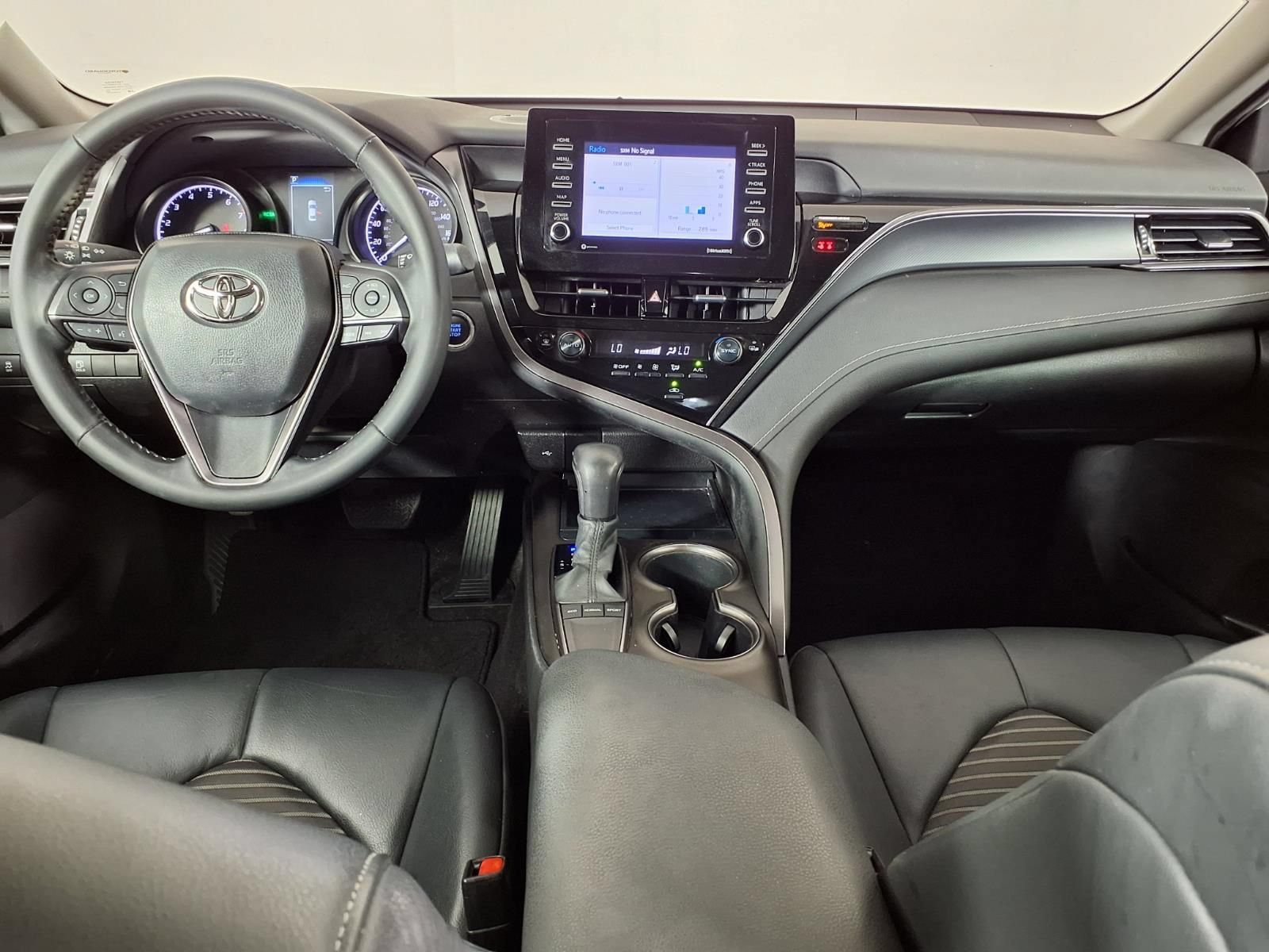 Used 2023 Toyota Camry SE w/ Convenience Package FWD image 12