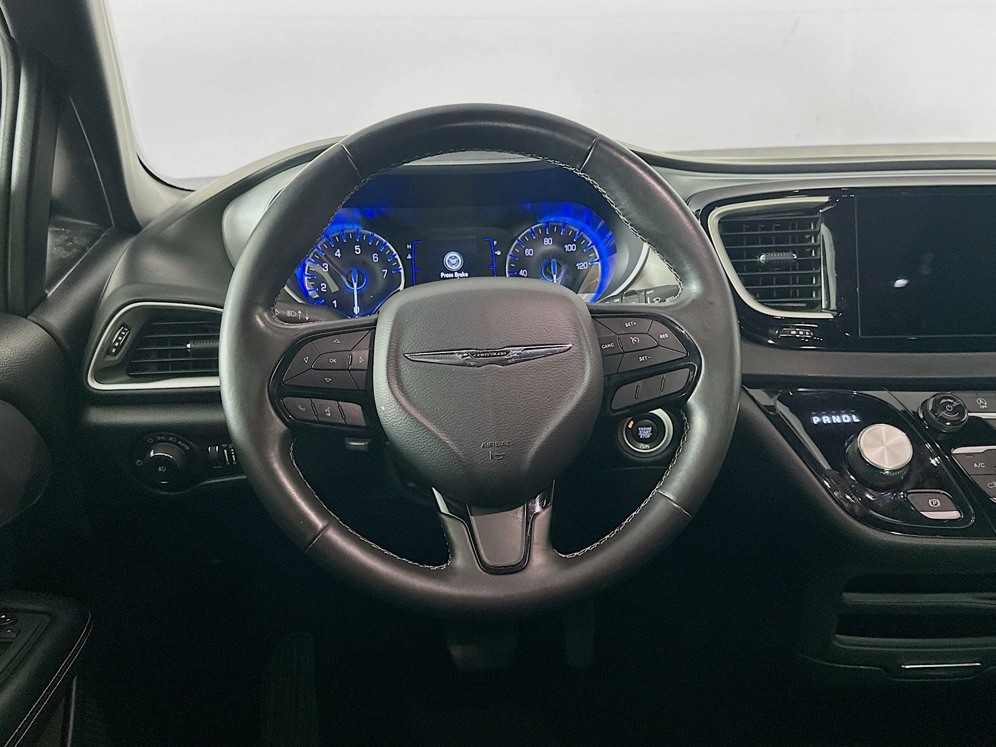 Used 2020 Chrysler Pacifica Touring w/ S Appearance Package FWD image 18