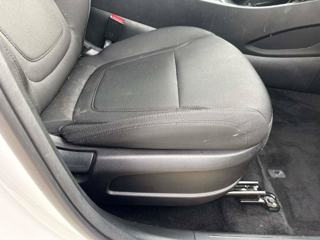 Used 2023 Hyundai Tucson SE AWD/4WD image 15
