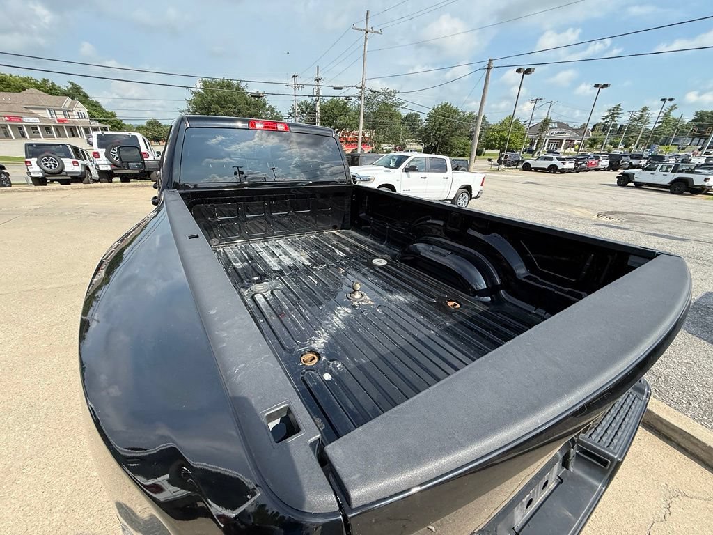Used 2024 RAM 3500 Big Horn w/ Night Edition AWD/4WD image 8