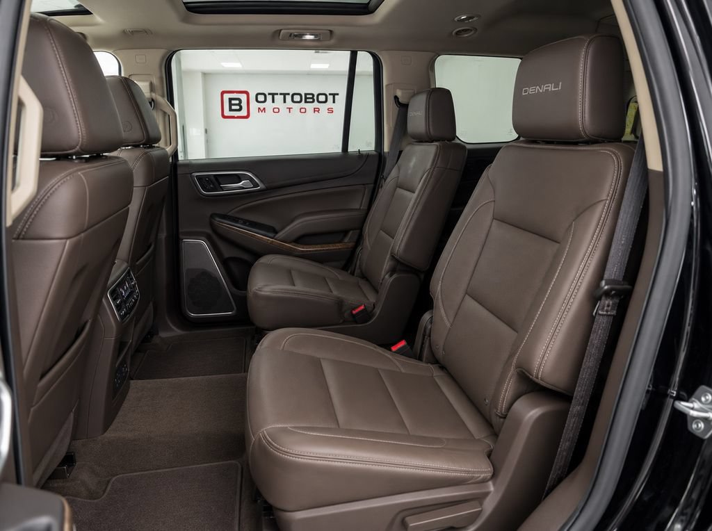 Used 2016 GMC Yukon Denali w/ Open Road Package RWD image 16
