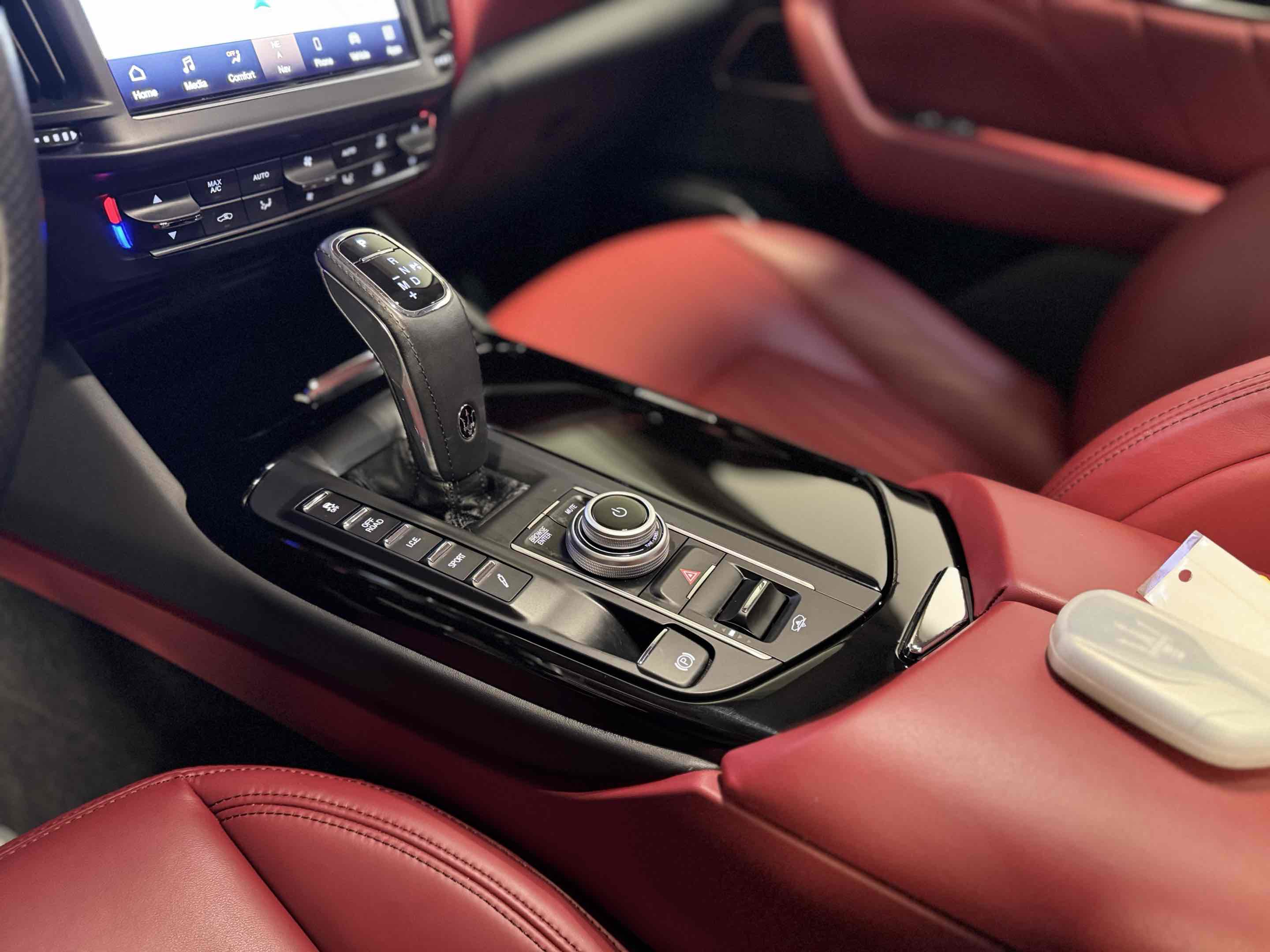 Used 2021 Maserati Levante image 49