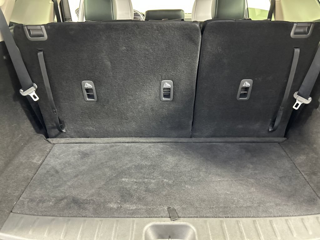 Used 2023 Nissan Pathfinder SL AWD/4WD image 21