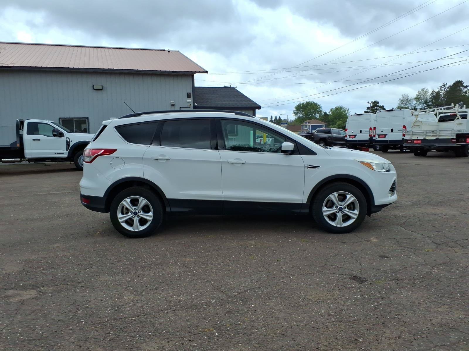 Used 2016 Ford Escape SE w/ Equipment Group 201A AWD/4WD image 7
