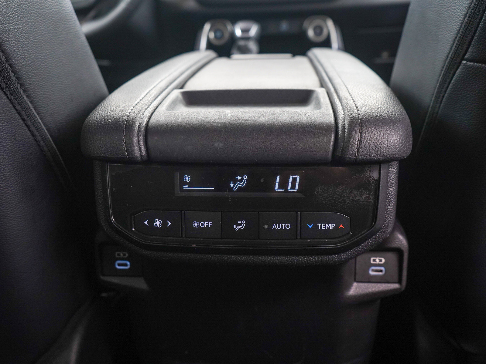Used 2024 Toyota Grand Highlander AWD image 15
