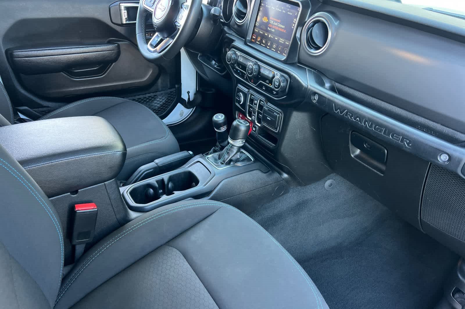 Used 2023 Jeep Wrangler Unlimited Rubicon 4xe image 16