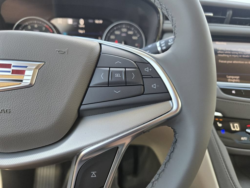 New 2026 Cadillac XT5 Premium Luxury w/ Driver Assist Package AWD/4WD image 18