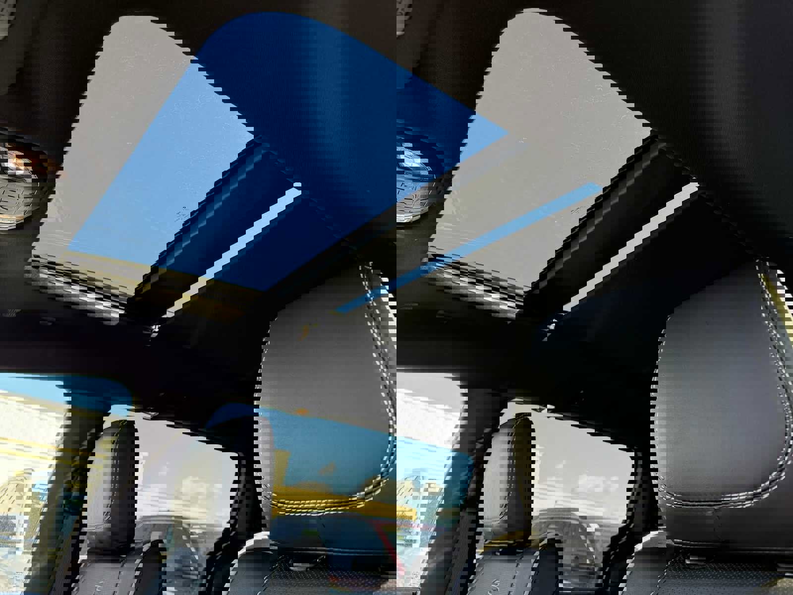 New 2026 Chrysler Pacifica Limited image 9