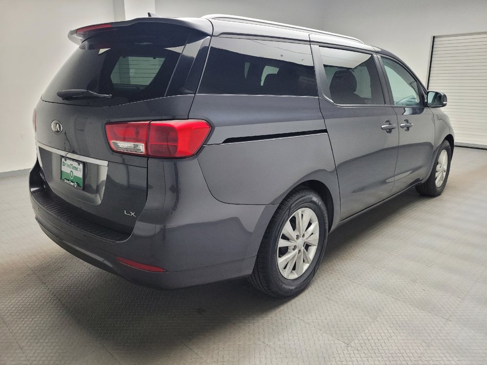 Used 2017 Kia Sedona LX w/ LX Essentials Premium Package FWD image 9