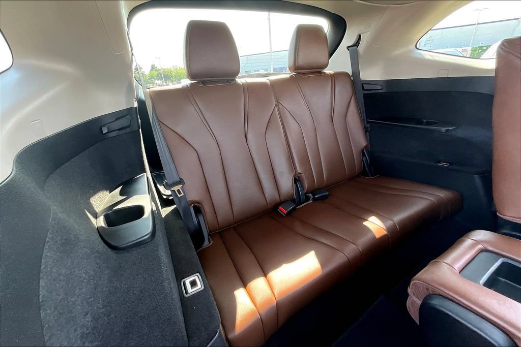 Used 2024 Acura MDX SH-AWD w/ Technology Package image 36