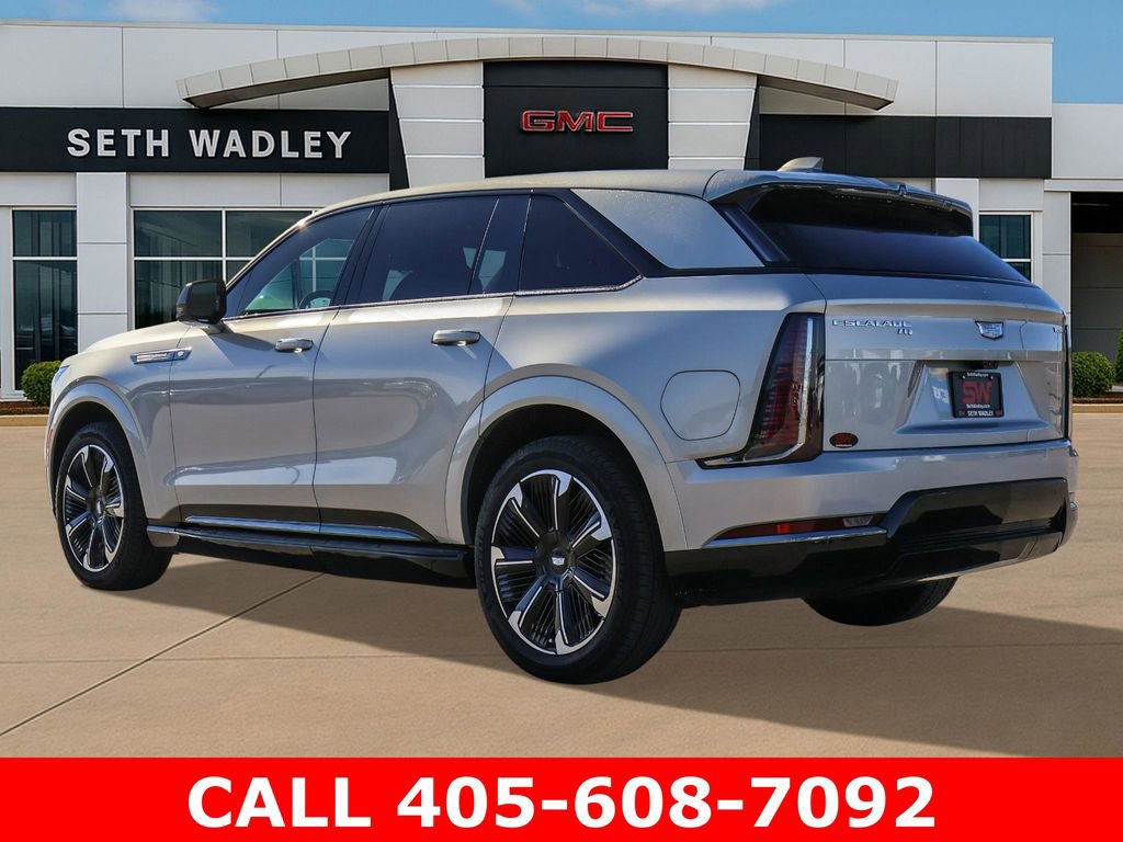 Used 2025 Cadillac Escalade IQ Sport 2 image 5