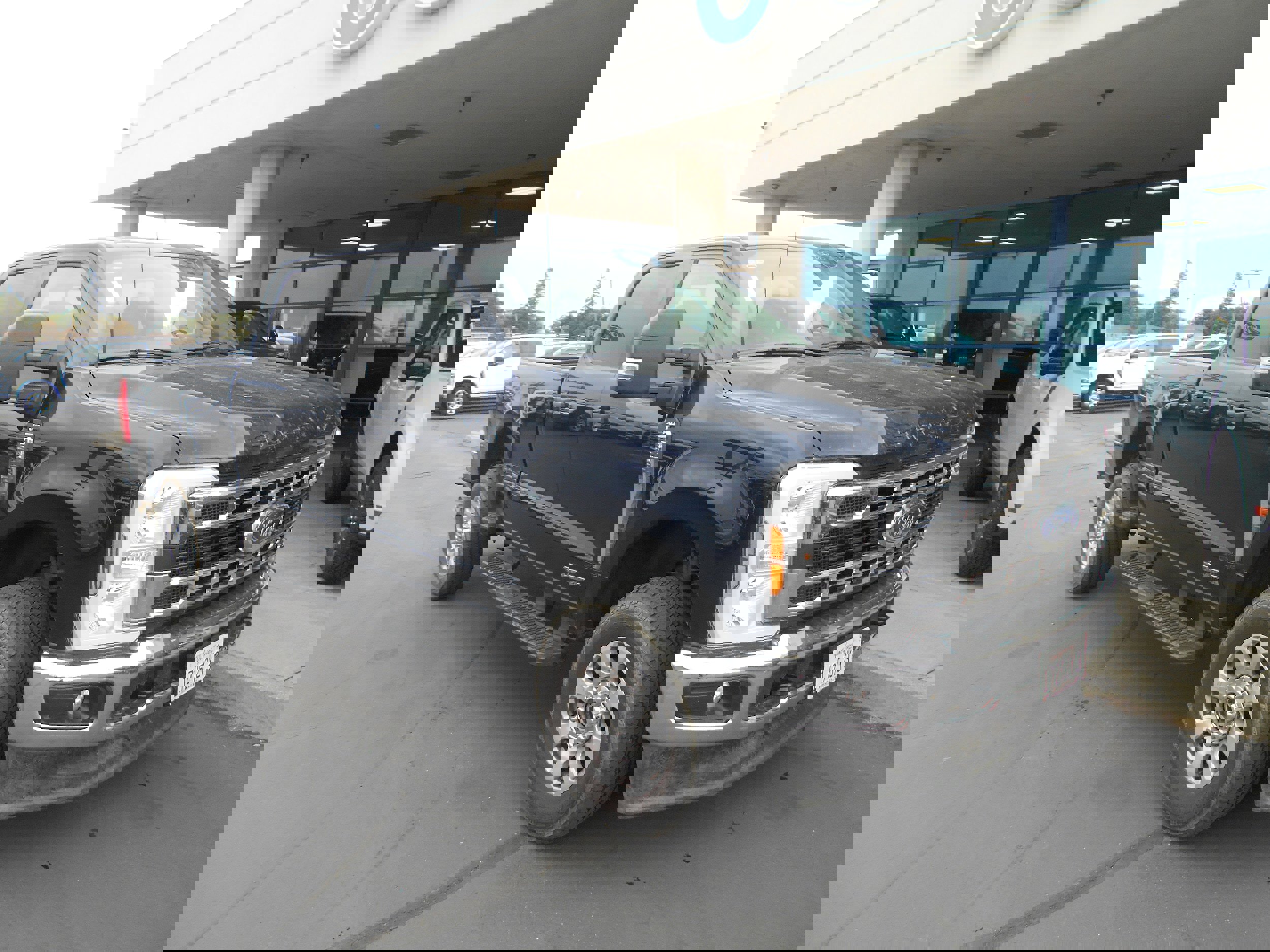 Used 2024 Ford F250 XLT image 3