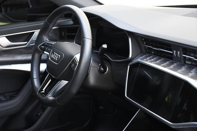 Used 2025 Audi A6 Premium Plus image 28