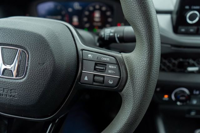 Used 2023 Honda Accord EX image 18