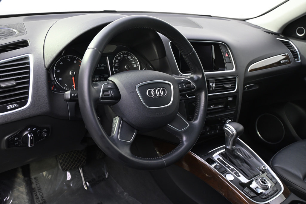 Used 2017 Audi Q5 2.0T Premium Plus w/ Technology Package AWD/4WD image 6