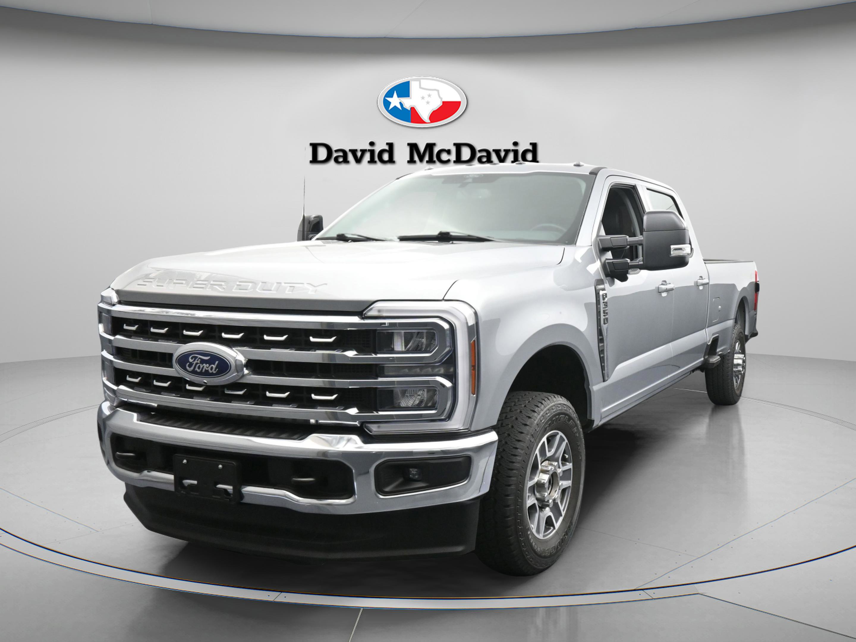 Used 2024 Ford F350 Lariat image 4
