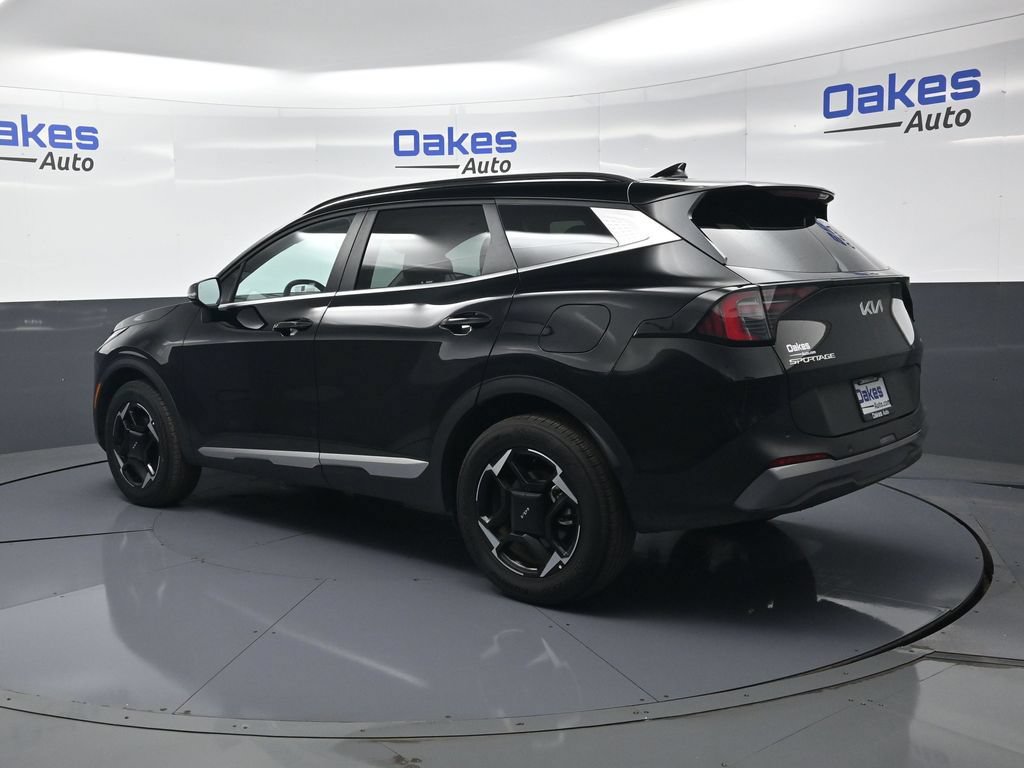Certified 2026 Kia Sportage EX w/ EX Panorama Roof Package AWD/4WD image 6