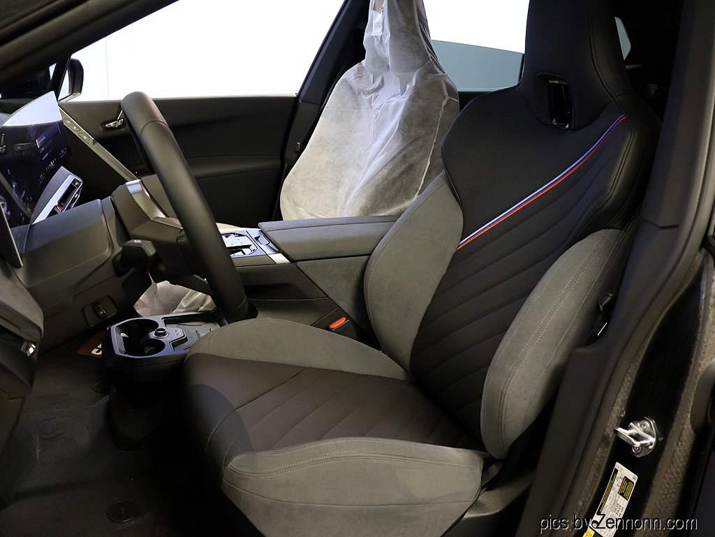 New 2026 BMW iX xDrive60 w/ M Sport Package image 11