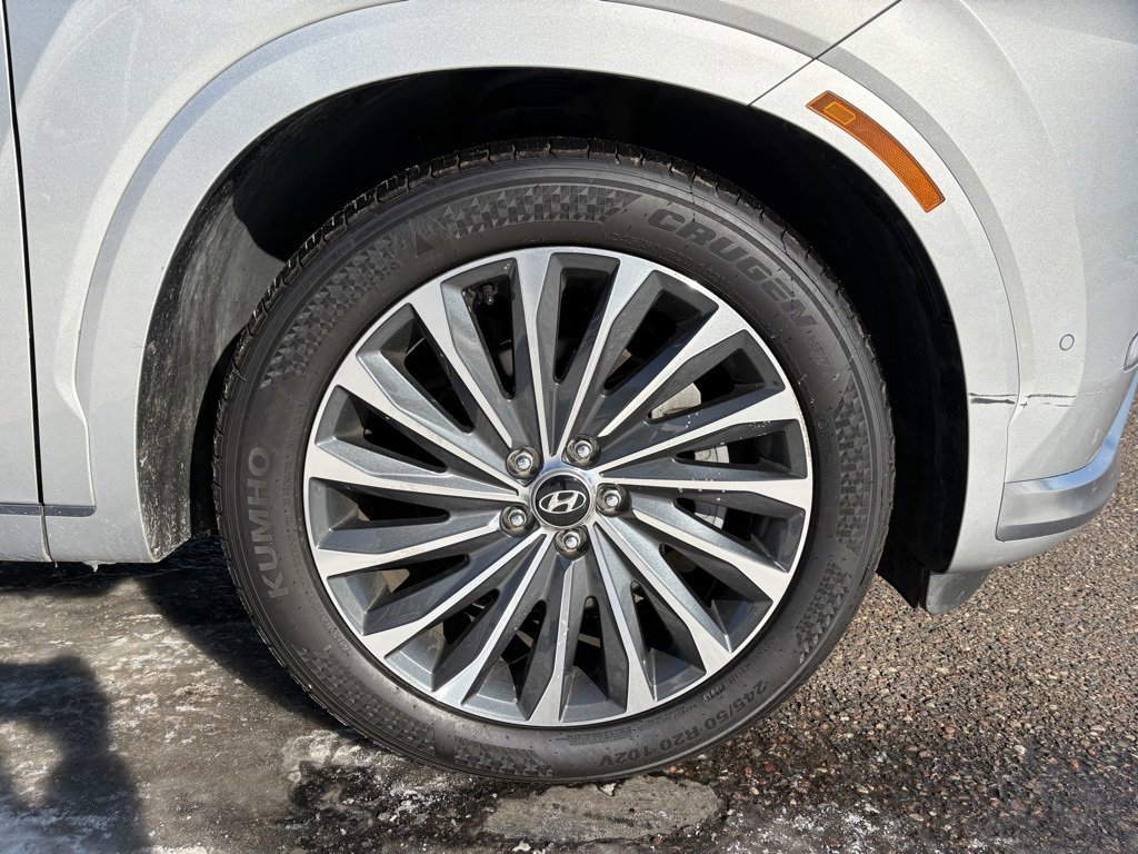 Used 2024 Hyundai Palisade Calligraphy image 9
