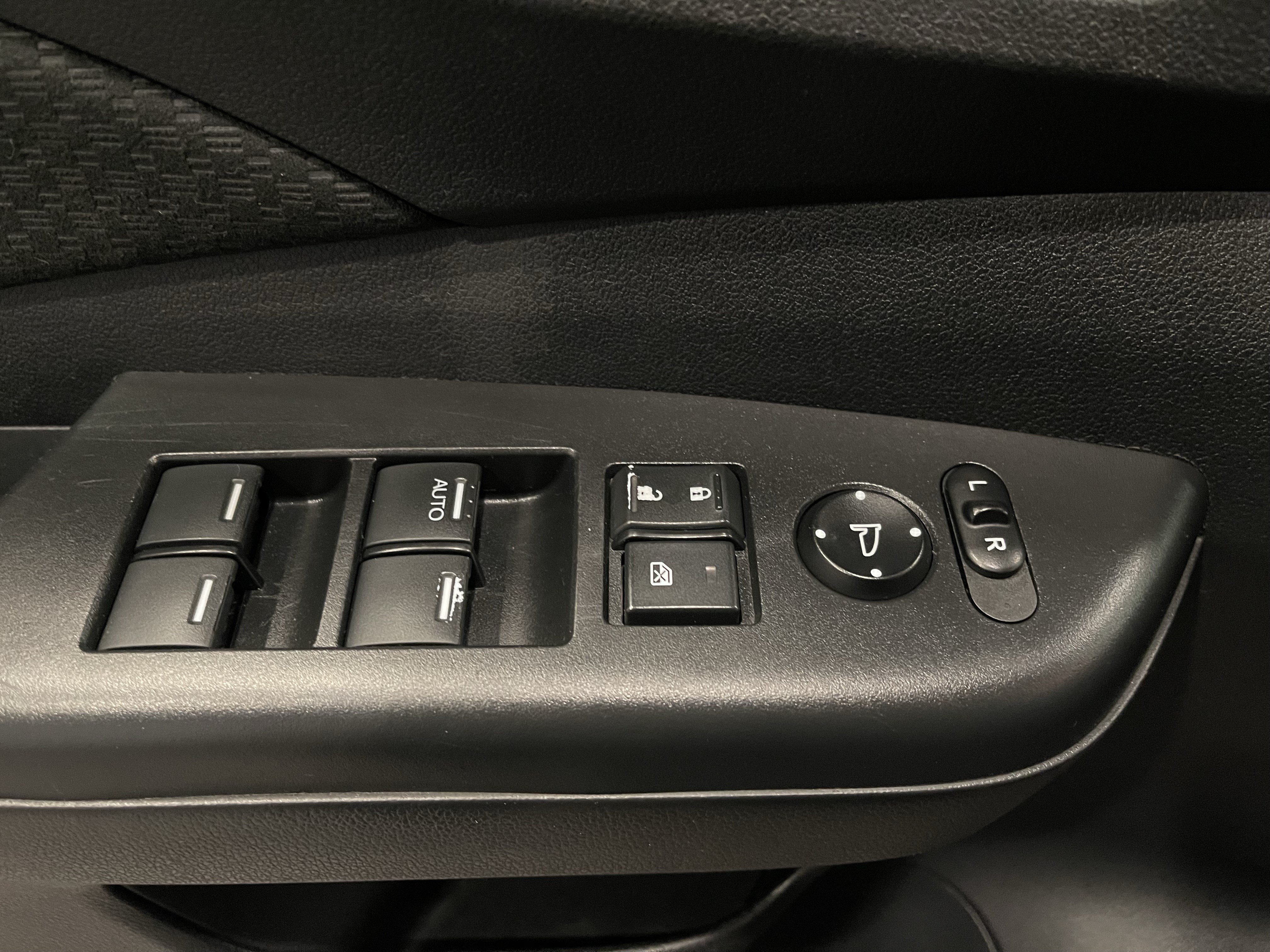 Used 2016 Honda CR-V EX image 15