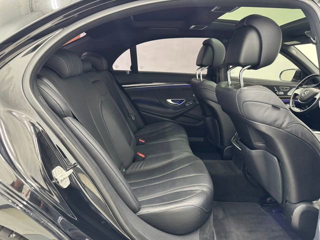 Used 2017 Mercedes-Benz S 550 Sedan image 18
