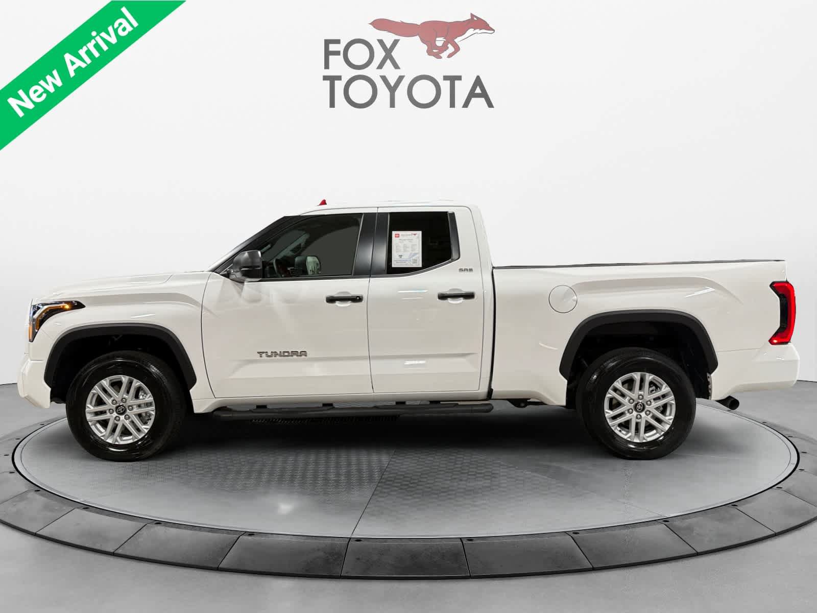 Used 2026 Toyota Tundra SR5 AWD/4WD image 3