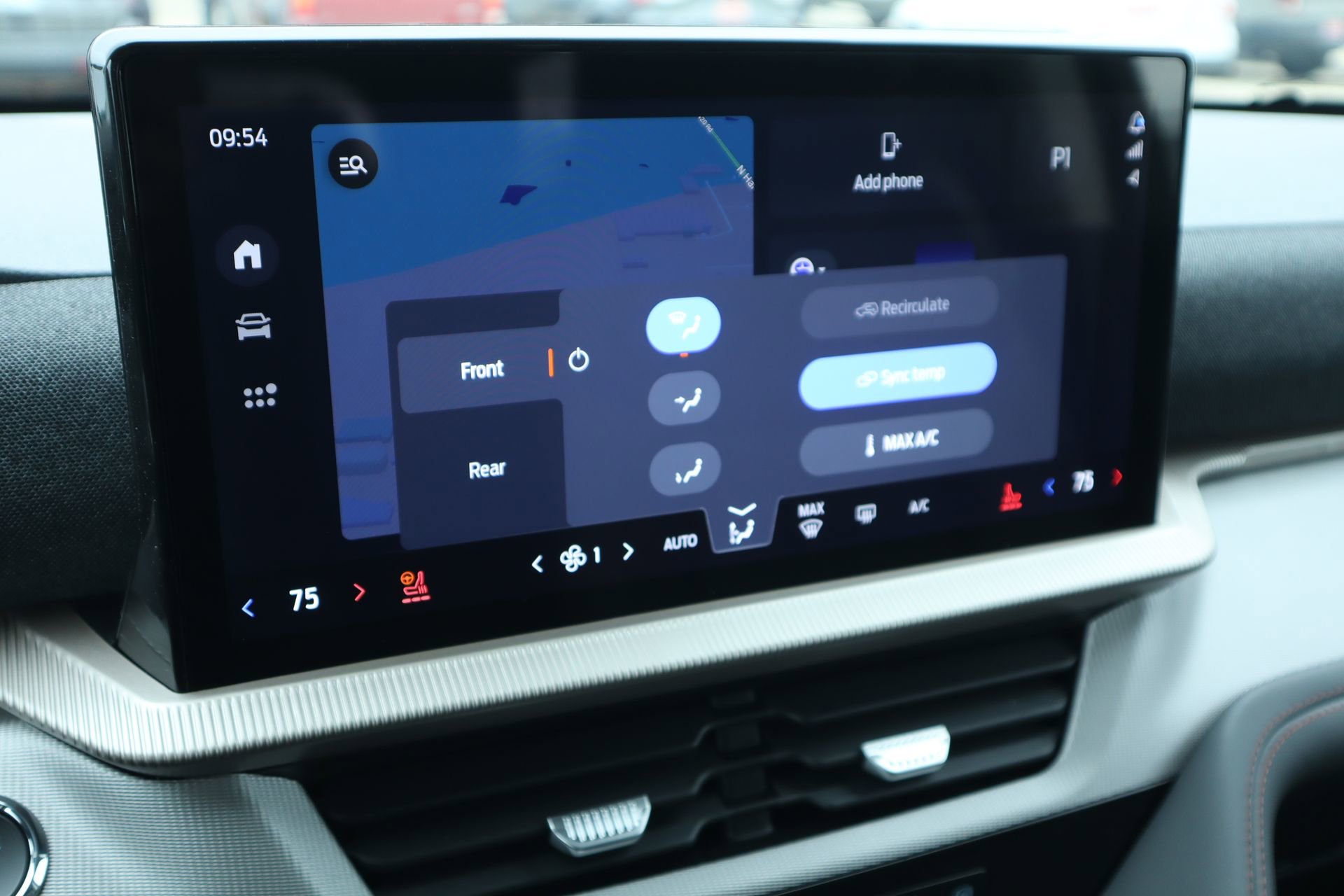 New 2026 Ford Explorer Active RWD image 8