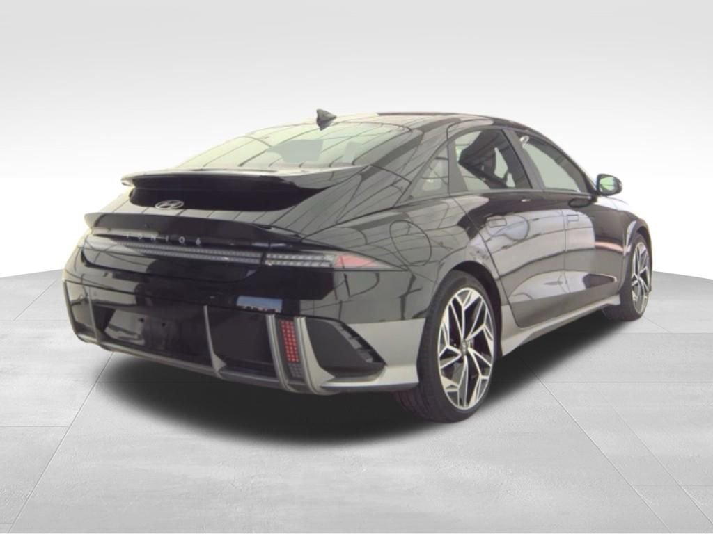 Used 2023 Hyundai Ioniq 6 SEL w/ Cargo Package AWD/4WD image 7