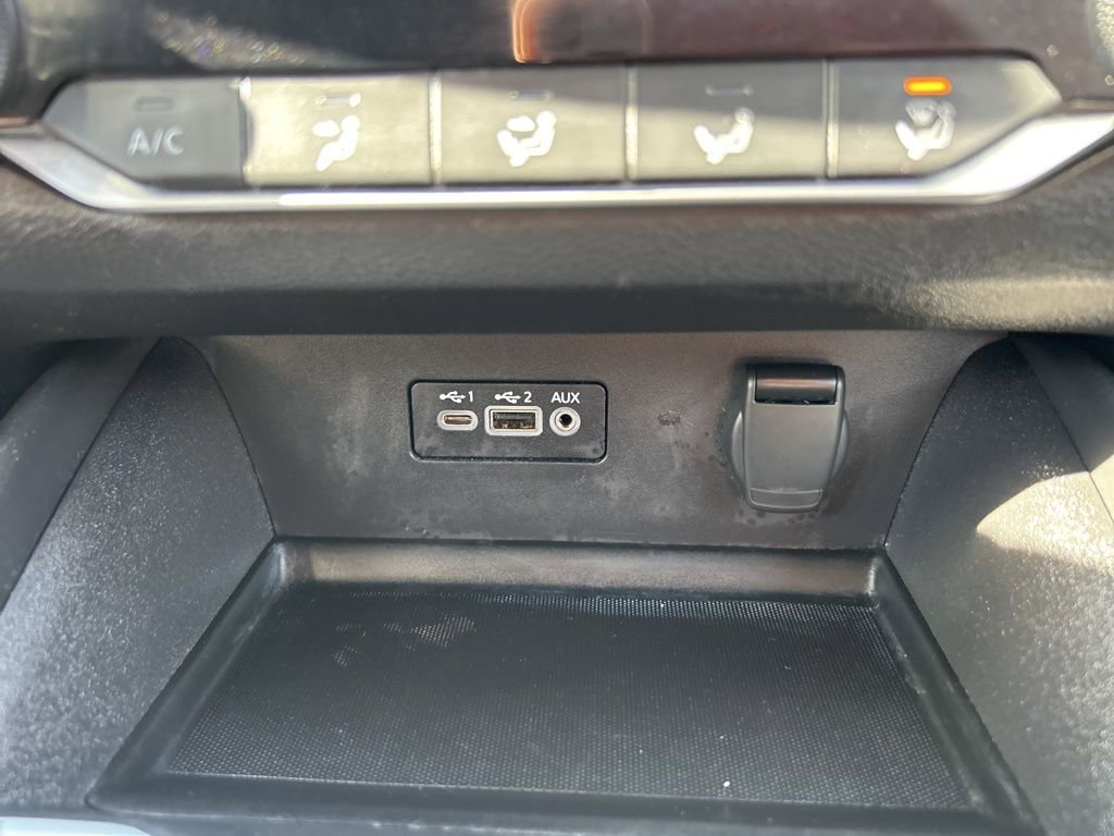 Used 2025 Nissan Altima 2.5 SV image 24