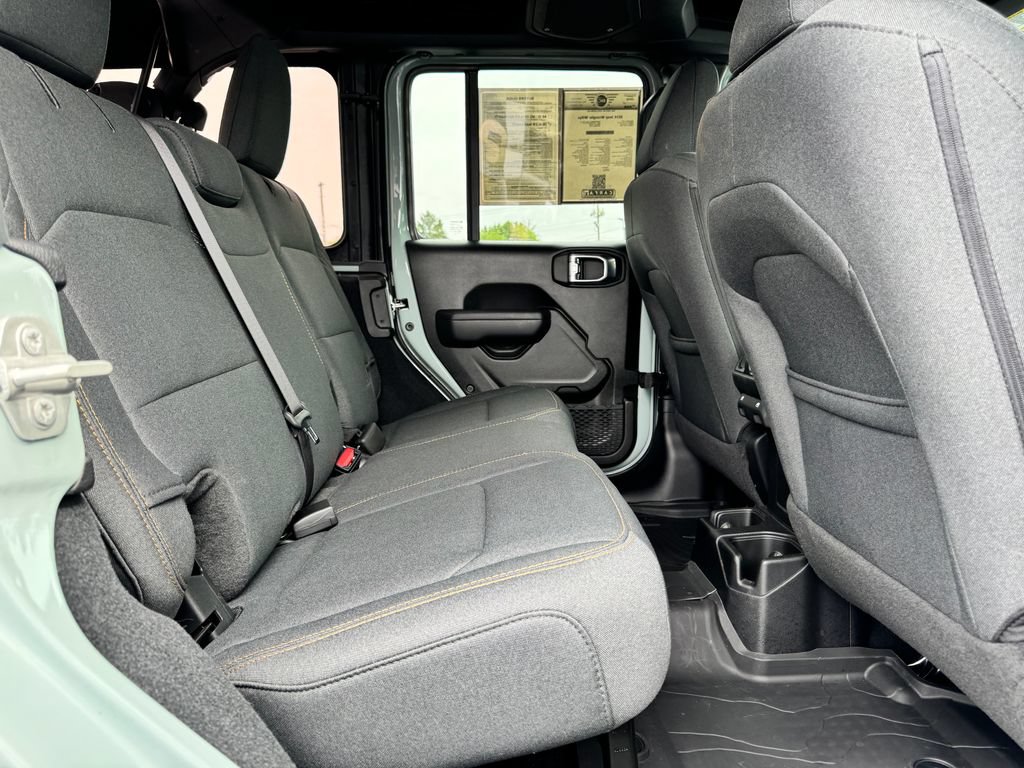 Used 2024 Jeep Wrangler Unlimited Sport AWD/4WD image 14